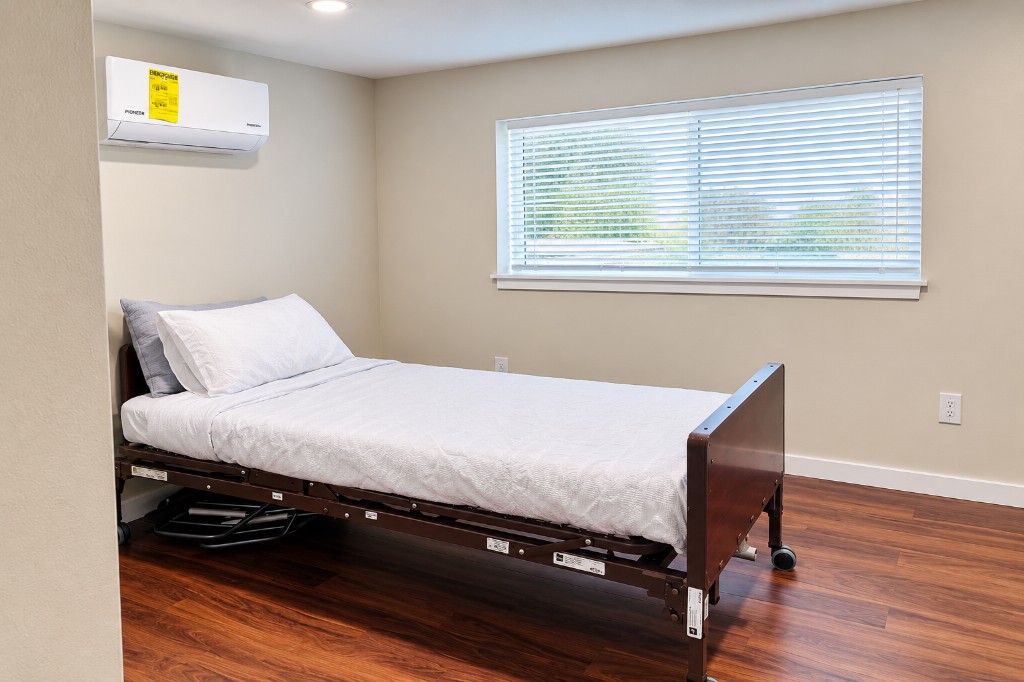 Private bedroom
